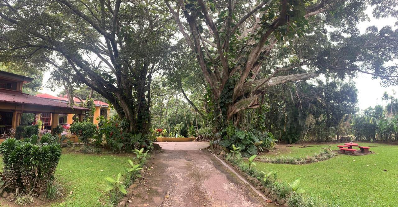 Trapp Family Country Inn San Antonio De Belen Exterior foto